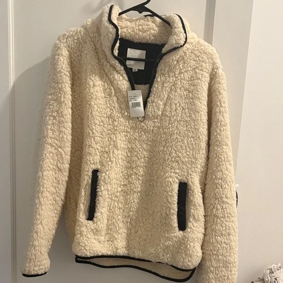 Thread & Supply Wubby Fleece Pullover - Picture 3 of 7